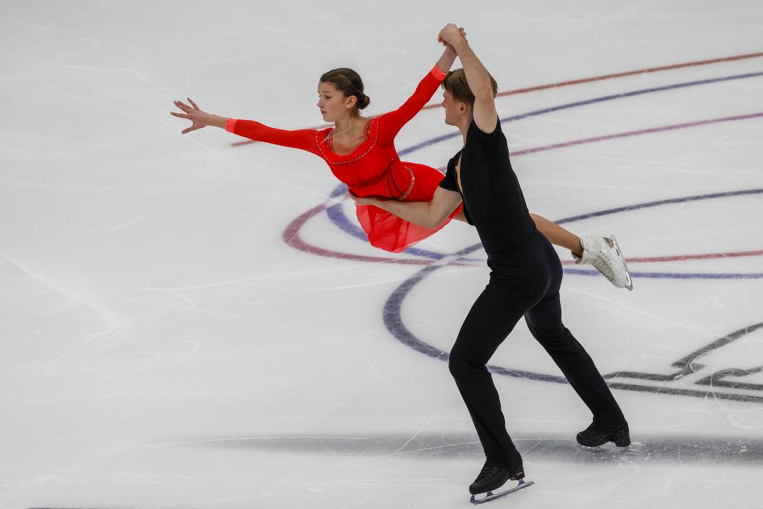Rus Artistik Buz Pateni Grand Prix'den kareler 10