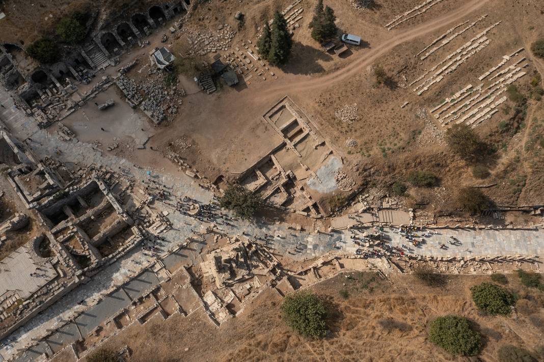 Efes Antik Kenti'nde Bizans'tan kalma 1400 yıllık mahalle 1
