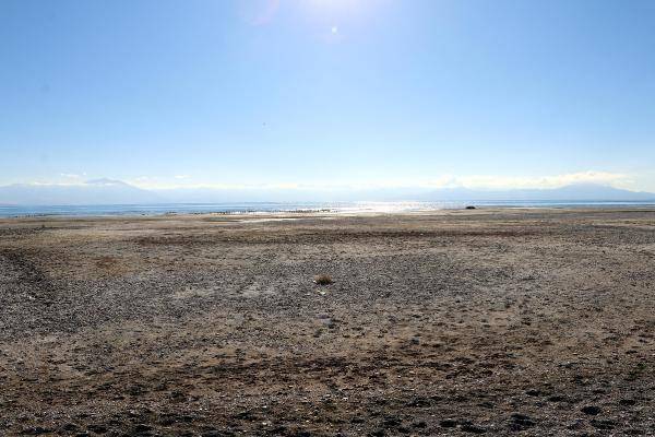 İşte 26 yılda buharlaşan su: Van Gölü'nde çekilme devam ediyor 4