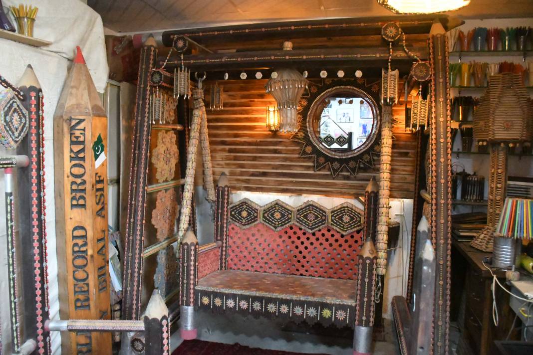 45 bin kurşun kalem kullanarak yaptı: Hedefi Guinness Rekorlar Kitabı 4