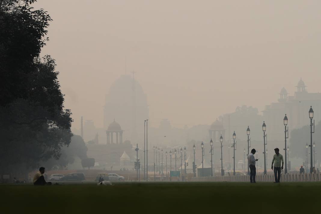 Yeni Delhi'de hava kirliliği: Şehir griye büründü 5