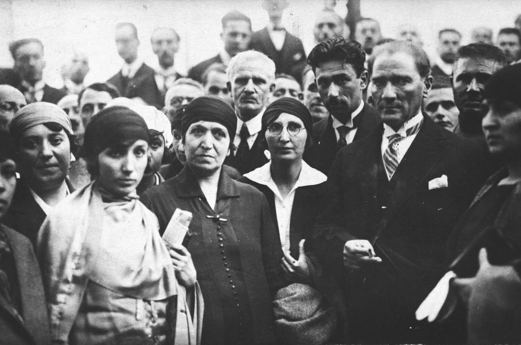 Kanlı cephelerden medeniyete... Büyük Önder Mustafa Kemal Atatürk 8