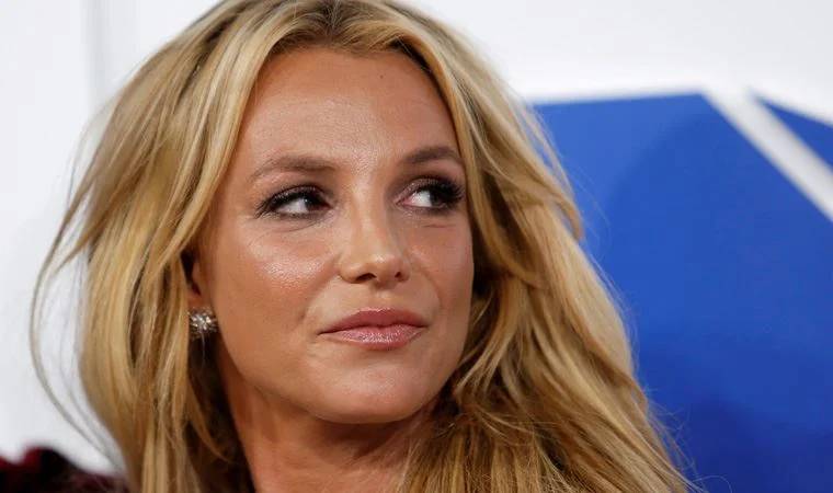 Britney Spears: Kendimle evlendim 6