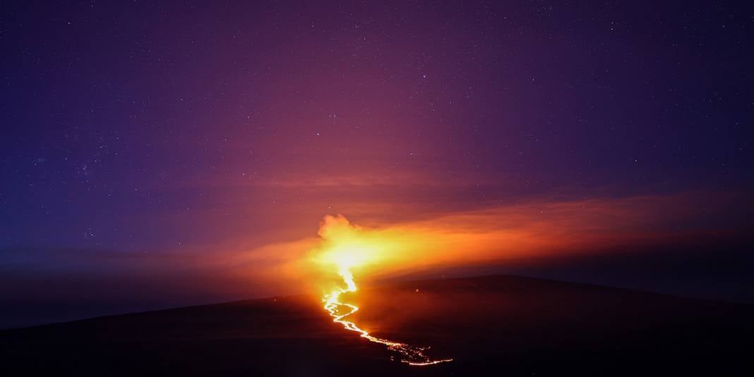 Mauna Loa 38 yıllık uykudan uyandı: Lav akışı sürüyor 6