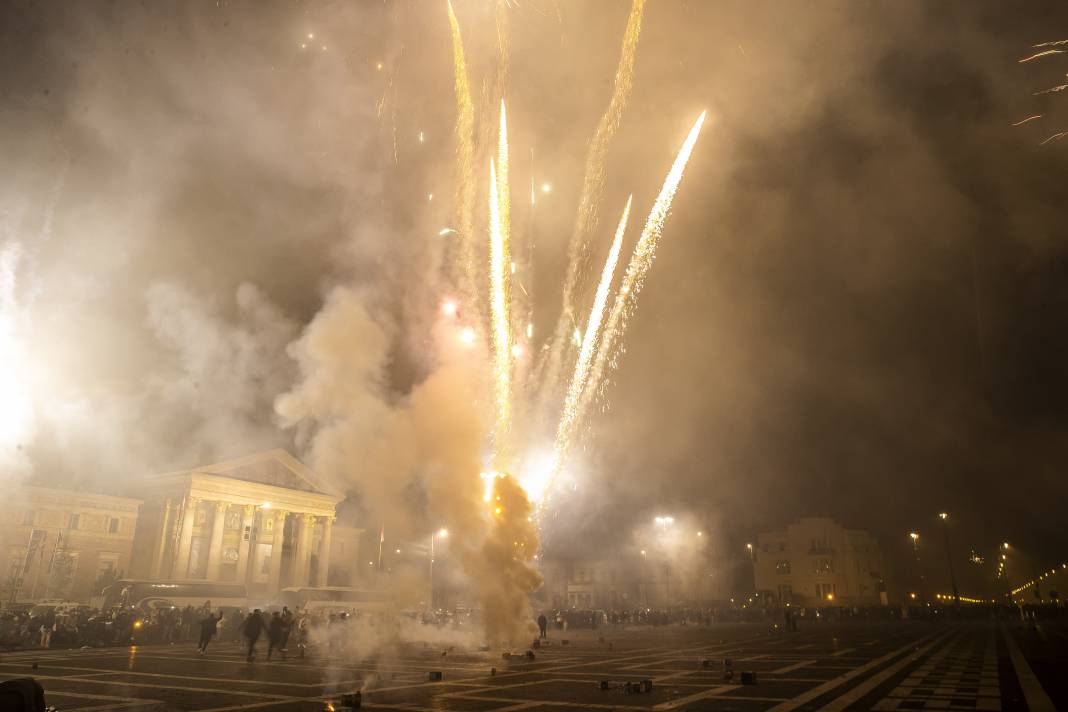 Macaristan'da yeni yıl coşkuyla kutlandı 2