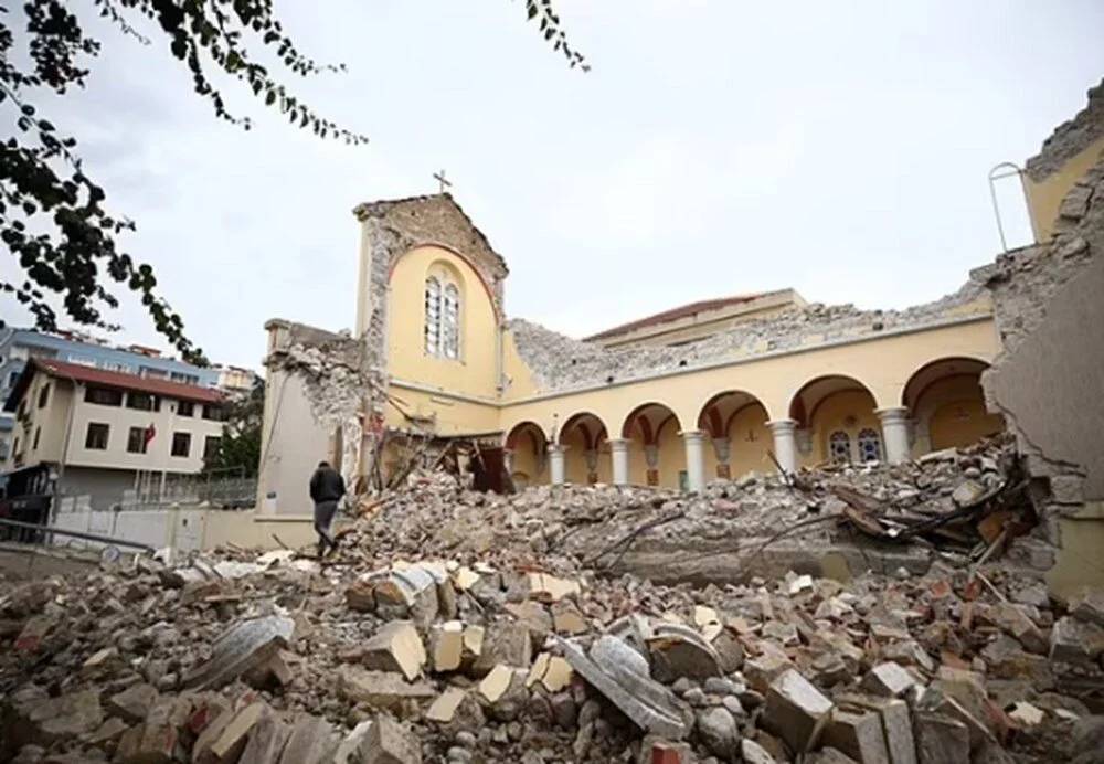 Yıkımın fotoğrafları... Depremden önce ve depremden sonra 13