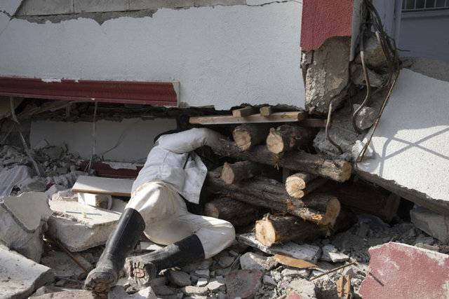 En girilemeyecek yerlere böyle giriyorlar! Madencilerin enkazdan 450 canı kurtaran domuz damı yöntemi 10