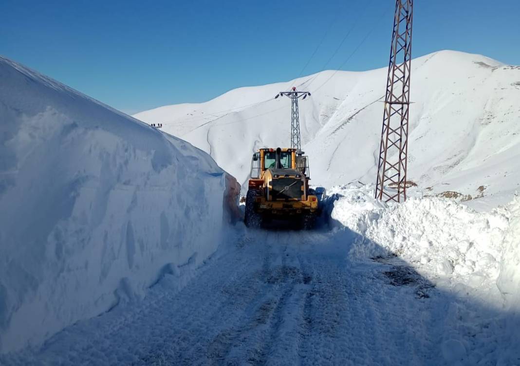 Van, Hakkari, Bitlis ve Muş Kar Etkisini Gösterdi. 508 Yerleşim Birimine Ulaşım Sağlanamıyor 4