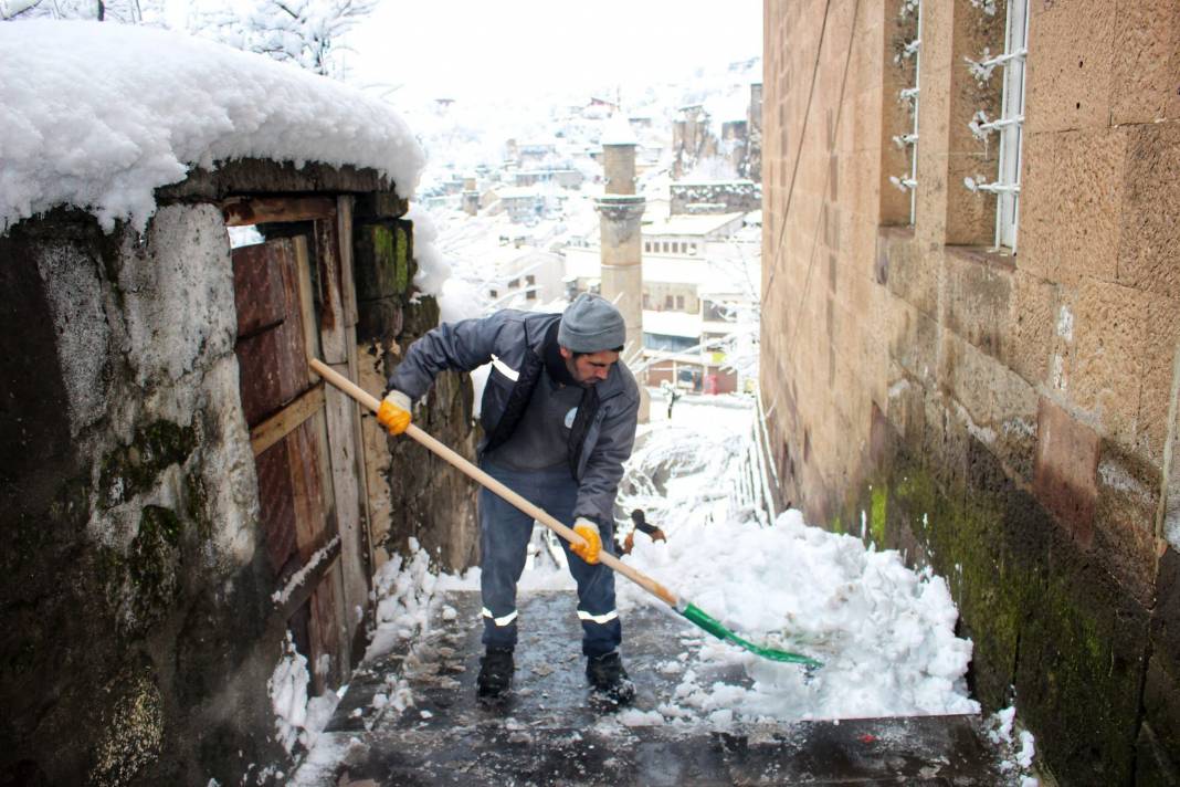 Kar Yağışı Şehri Vurdu - Fotoğraf: 1