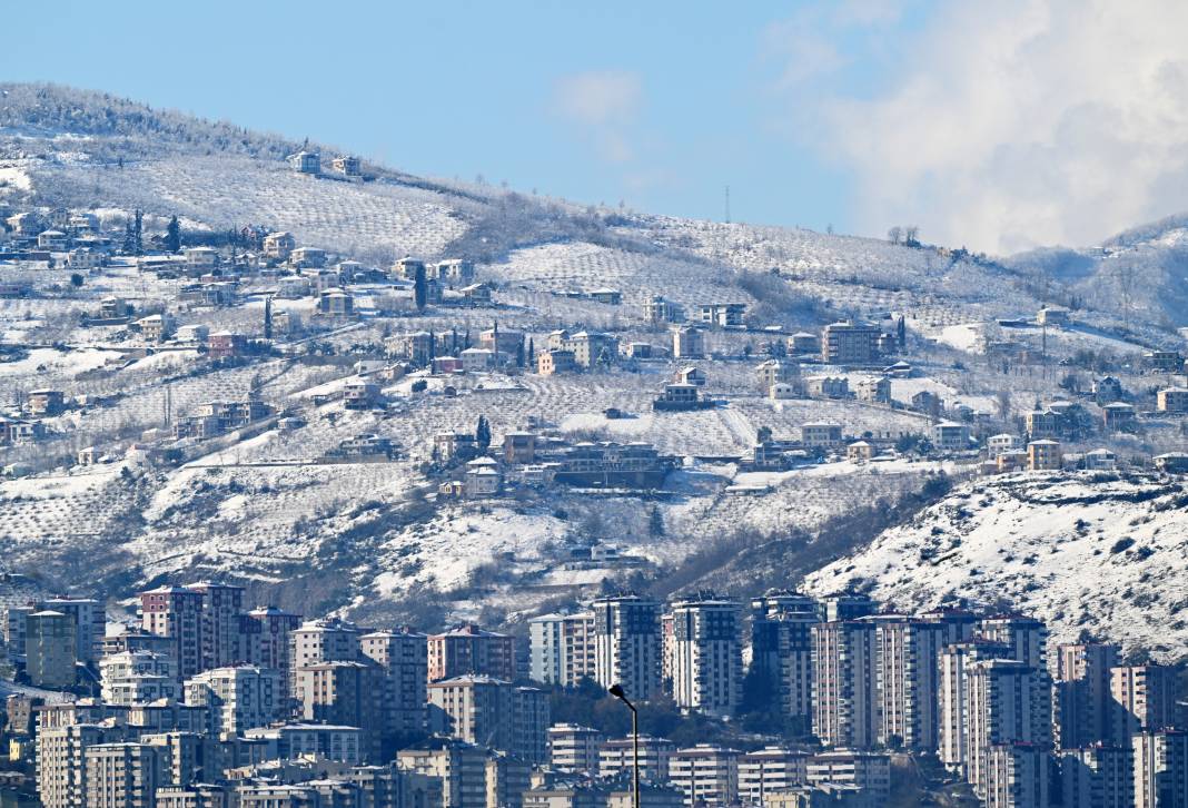 Trabzon'a Kar Yağdı Kartpostallık Görüntüler Ortaya Çıktı 8