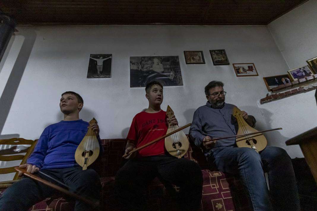 ''Anastenaria'' Ritüeli Düzenlendi: Yalın Ayak Ateşte Yürüdüler 24