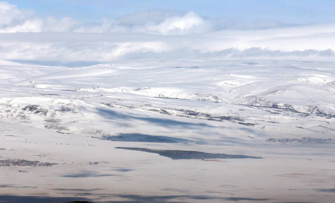 Ardahan'ı Kar Vurdu: İnanılmaz Görüntüler Ortaya Çıktı - Fotoğraf: 7