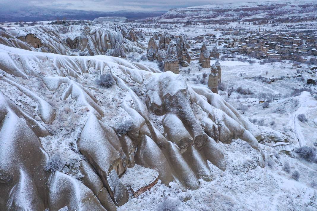 Kapadokya'ya Kar Yağıdır Manzara Görenleri Hayran Bıraktı - Fotoğraf: 5