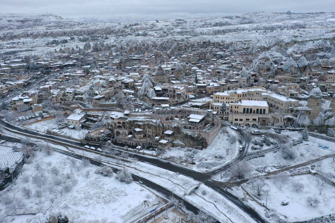 Kapadokya'ya Kar Yağıdır Manzara Görenleri Hayran Bıraktı - Fotoğraf: 3