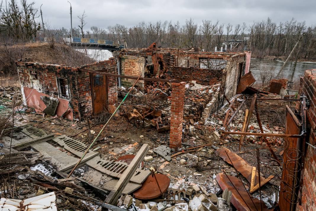 Donetsk'te Savaşın İzleri: İşte Savaşın Acı İzleri 35
