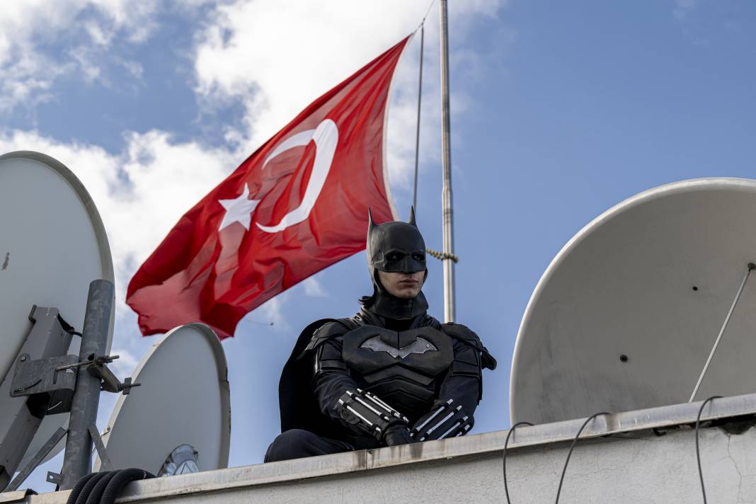 Ankaralı Batman Ali: Pelerinimi Teyzemle Diktik 6