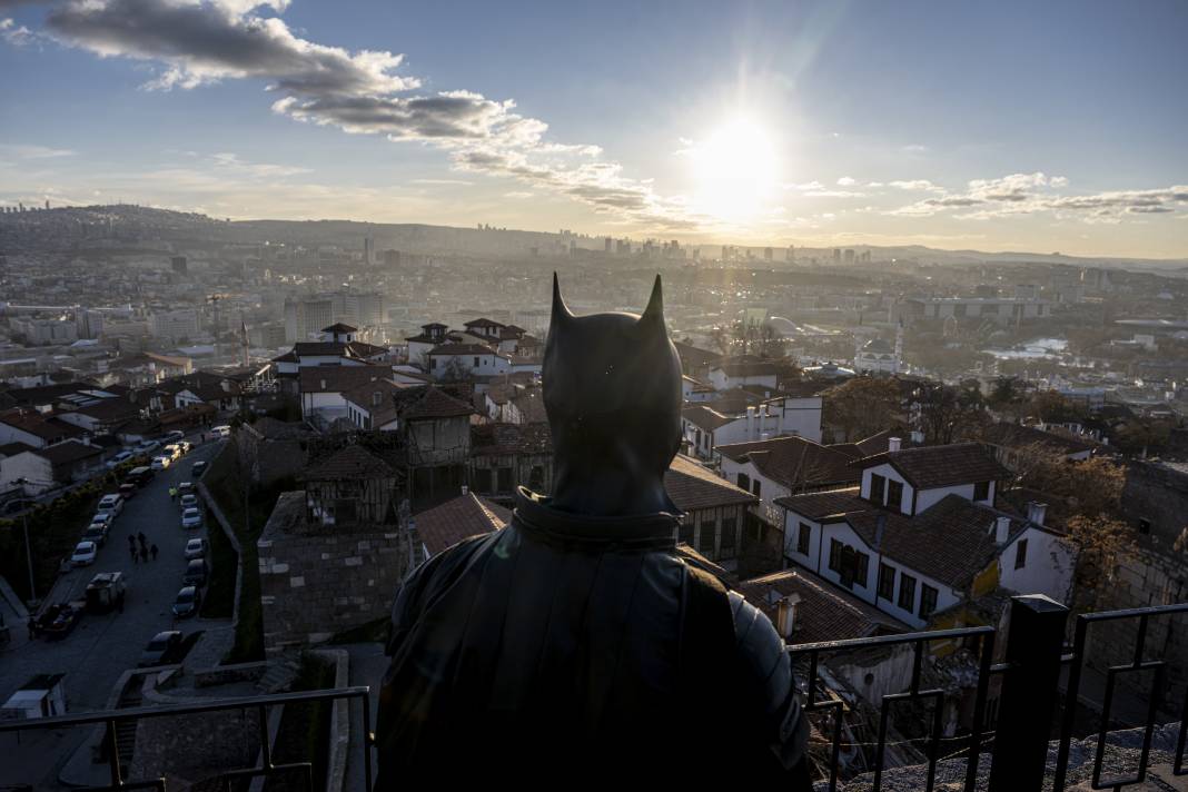 Ankaralı Batman Ali: Pelerinimi Teyzemle Diktik 7