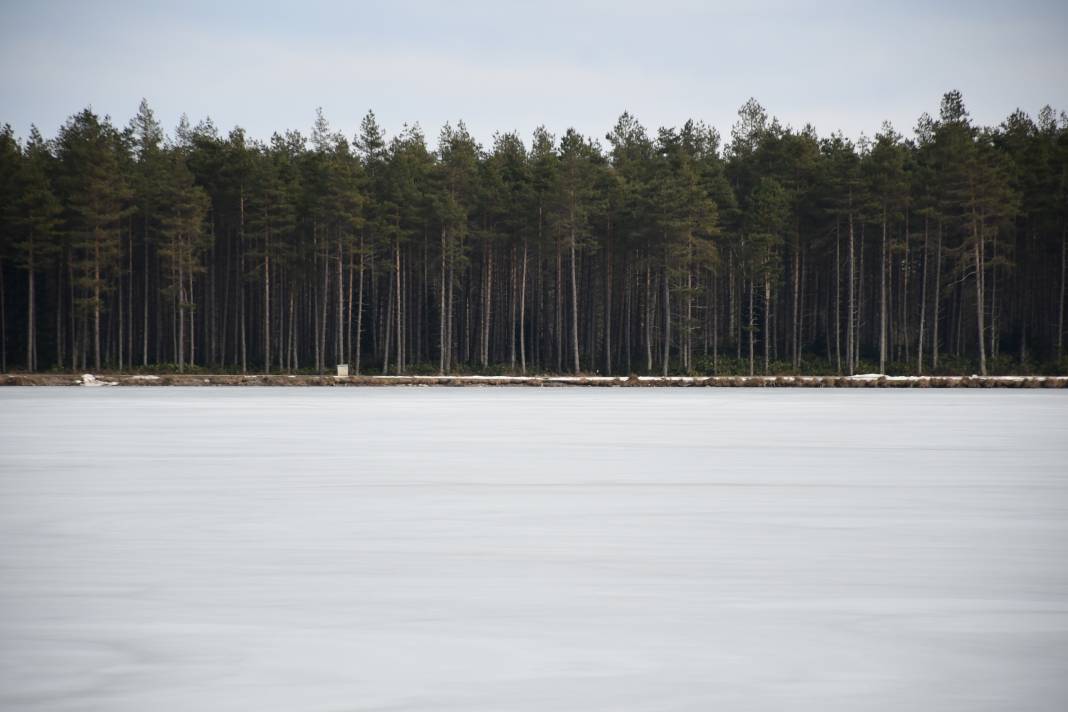 Topuk Yaylası'ndaki Göletin Yüzeyi Dondu 10
