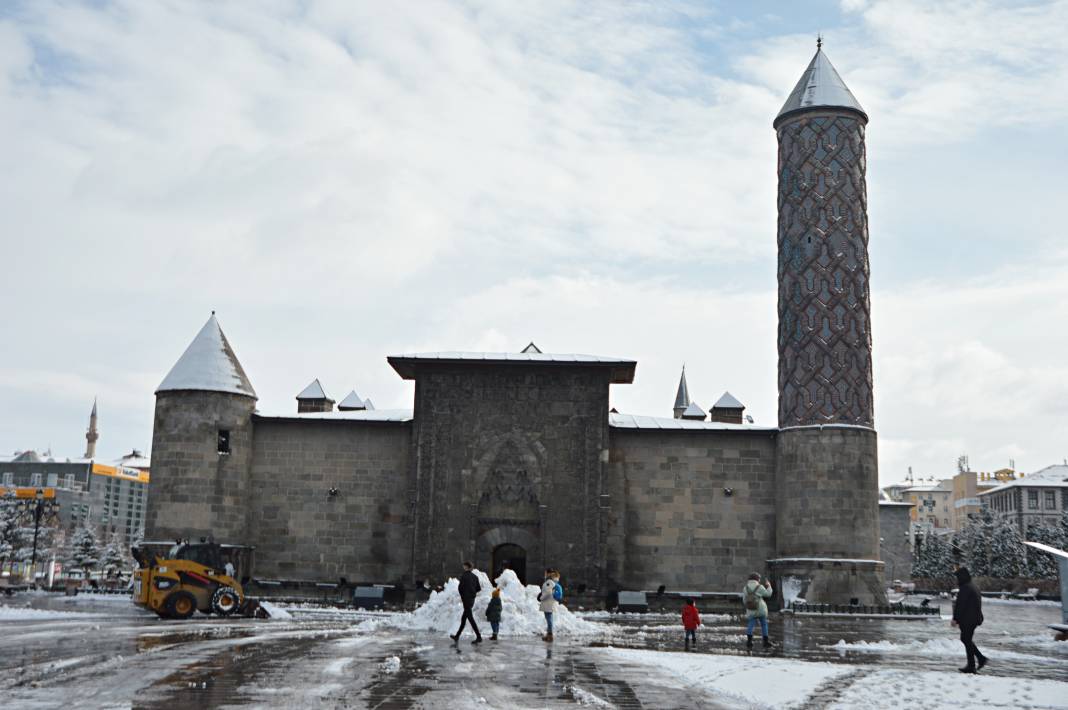 Erzurum, Kars, Ardahan ve Tunceli Beyaza Büründü 3