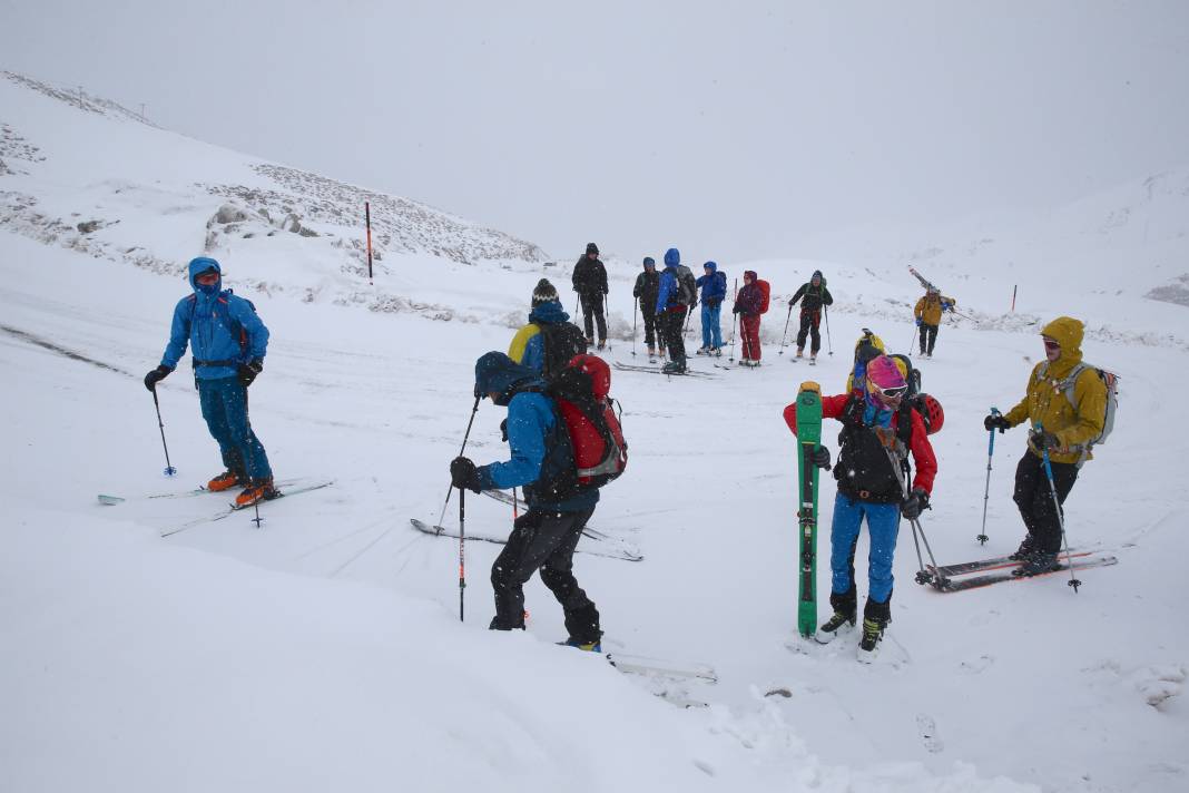 Alman Ve Avusturyalı Kayakçıların Yeni Gözdesi: Hakkari 18