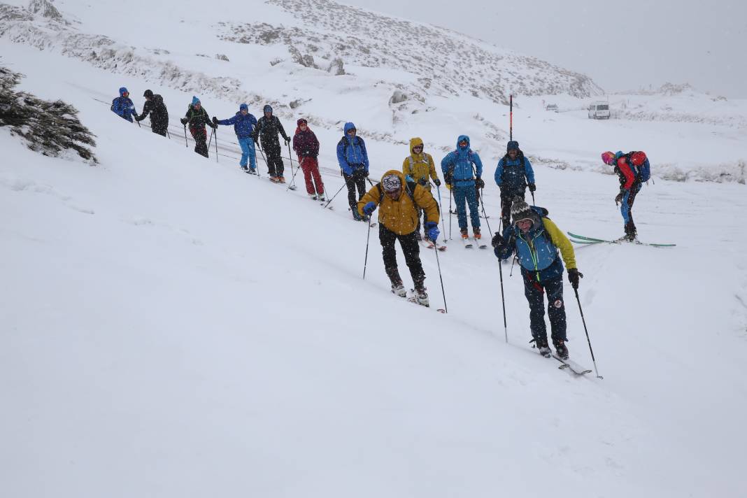 Alman Ve Avusturyalı Kayakçıların Yeni Gözdesi: Hakkari 19