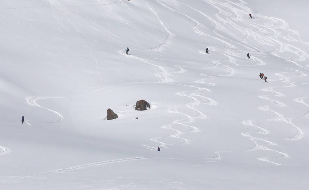 Alman Ve Avusturyalı Kayakçıların Yeni Gözdesi: Hakkari 6