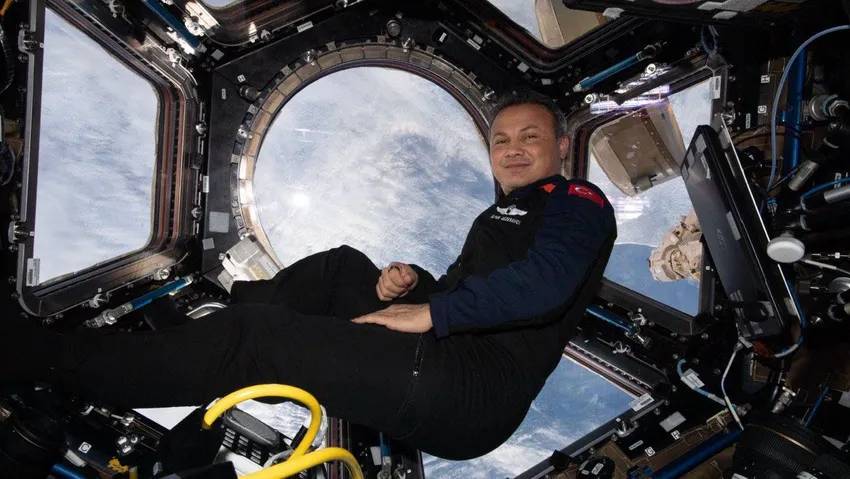 İlk Türk Astronot Uzaya Çıktı! Herkes Bir Astronotun Kazancını Merak Etti. Bakın Maaşları Ne Kadar? 7