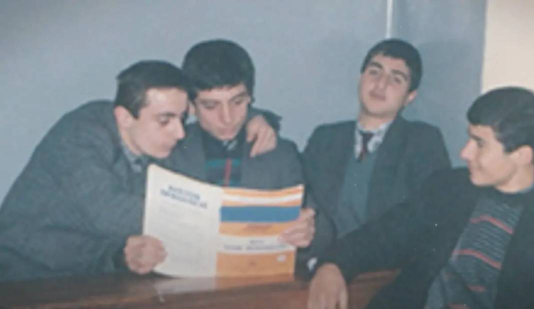 Ekrem İmamoğlu'nun Daha Önce Hiç Görülmeyen Gençlik ve Çocukluk Fotoğrafları Ortaya Çıktı! 13