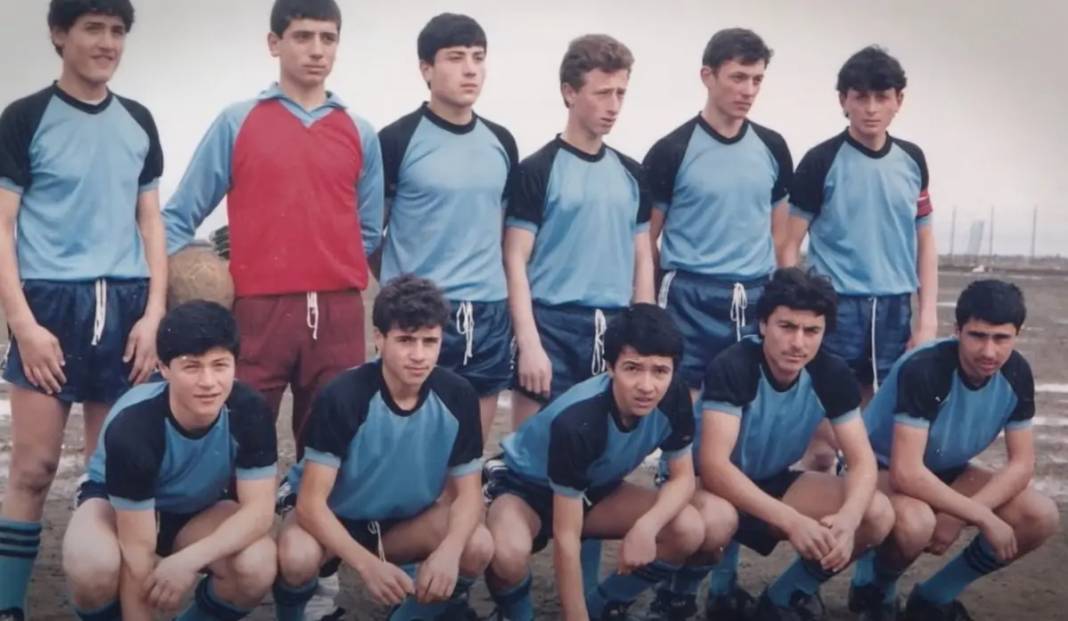 Ekrem İmamoğlu'nun Daha Önce Hiç Görülmeyen Gençlik ve Çocukluk Fotoğrafları Ortaya Çıktı! 14