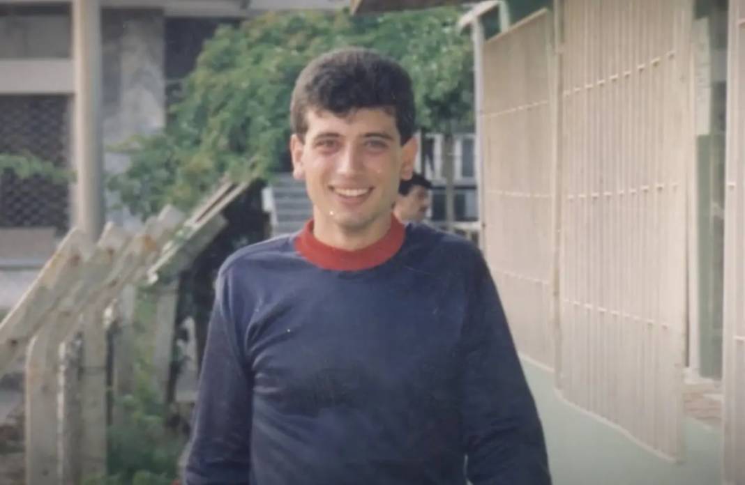 Ekrem İmamoğlu'nun Daha Önce Hiç Görülmeyen Gençlik ve Çocukluk Fotoğrafları Ortaya Çıktı! 2