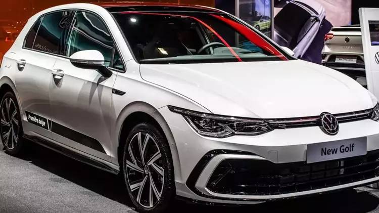 Volkswagen Golf kendinden Bekleneni Verdi! Mart 2024 Fiyatı Belli Oldu 1