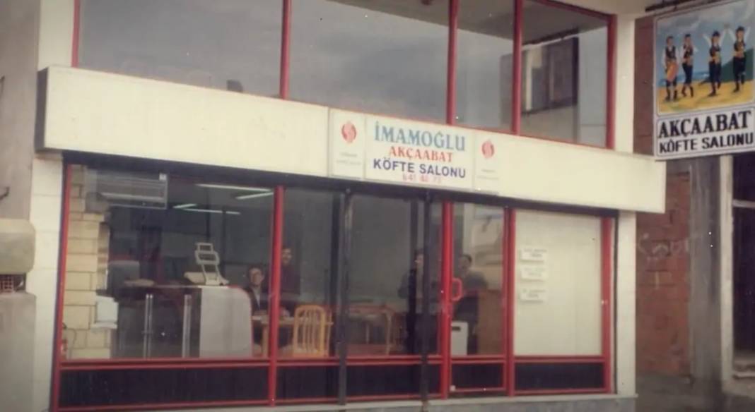 Ekrem İmamoğlu'nun Daha Önce Hiç Görülmeyen Gençlik ve Çocukluk Fotoğrafları Ortaya Çıktı! 9