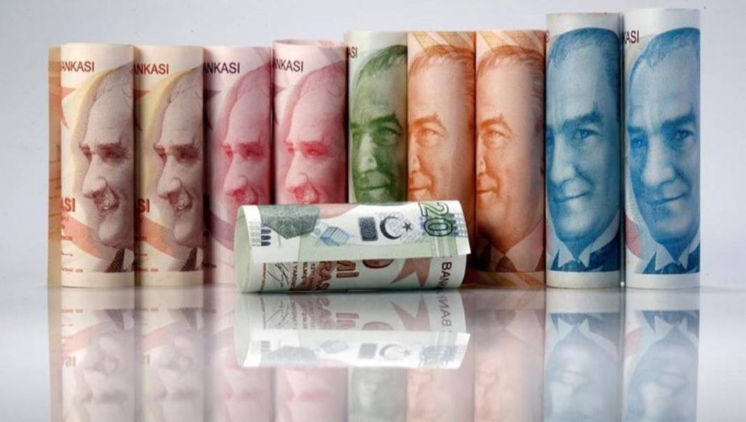 Dolar Mı, Altın Mı, Faiz Mi? Ünlü Ekonomist, "Vatandaşın Cebindeki Parayı Koruyan Tek Alternatif" Diye Onu İşaret Etti! 15