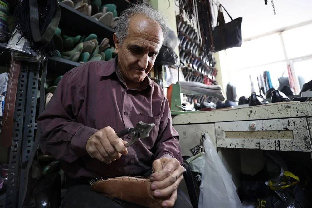 Ayakkabı Fabrikası Sahibi Türk Milyarder Yıllar Önce İflas Etmişti! Bakın Şimdi Ne Yapıyor 5