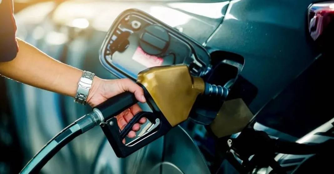 Petrol Fiyatları Düştü: Benzin ve Motorine İndirim Geliyor! 5