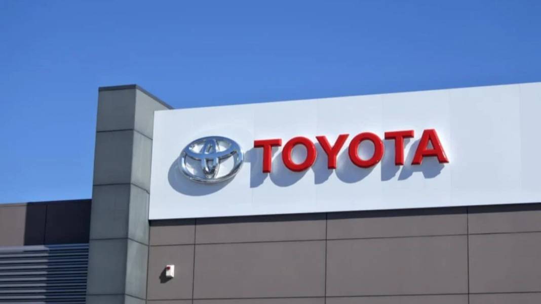 Toyota O Aracını Üretmeme Kararı Aldı! 2000 Yılından Beri Yollardaydı 3