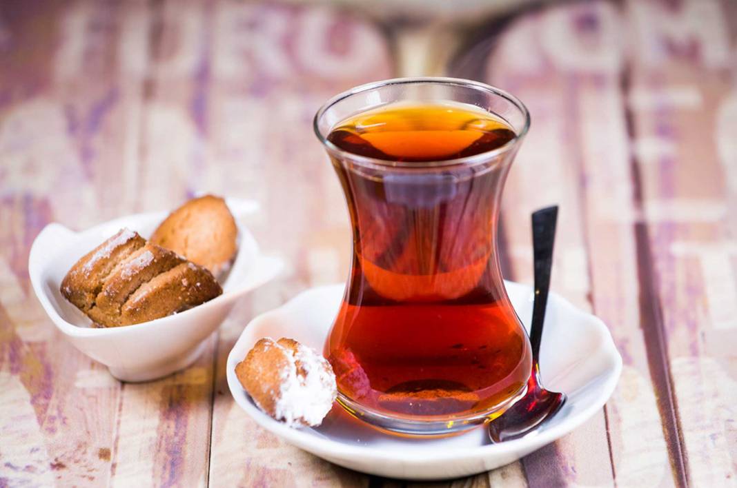 Orta Asyalıların Şifa Sırrı Ortaya Çıktı! Milli İçeceğimizi Yanlış Tüketiyormuşuz: Çaya Şeker Değil Bakın Ne Katıyorlar 6