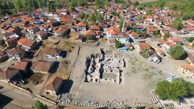 Tokat'ki Depremler Ortaya Çıkardı! Üzeri Sıva İle Kapatılmış: Osmanlı Dönemine Ait... 8