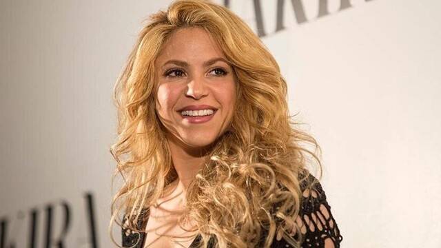 Şarkıcı Shakira Gönlünü Kendisinden 16 Yaş Küçük Şarkıcıya Kaptırdı 1