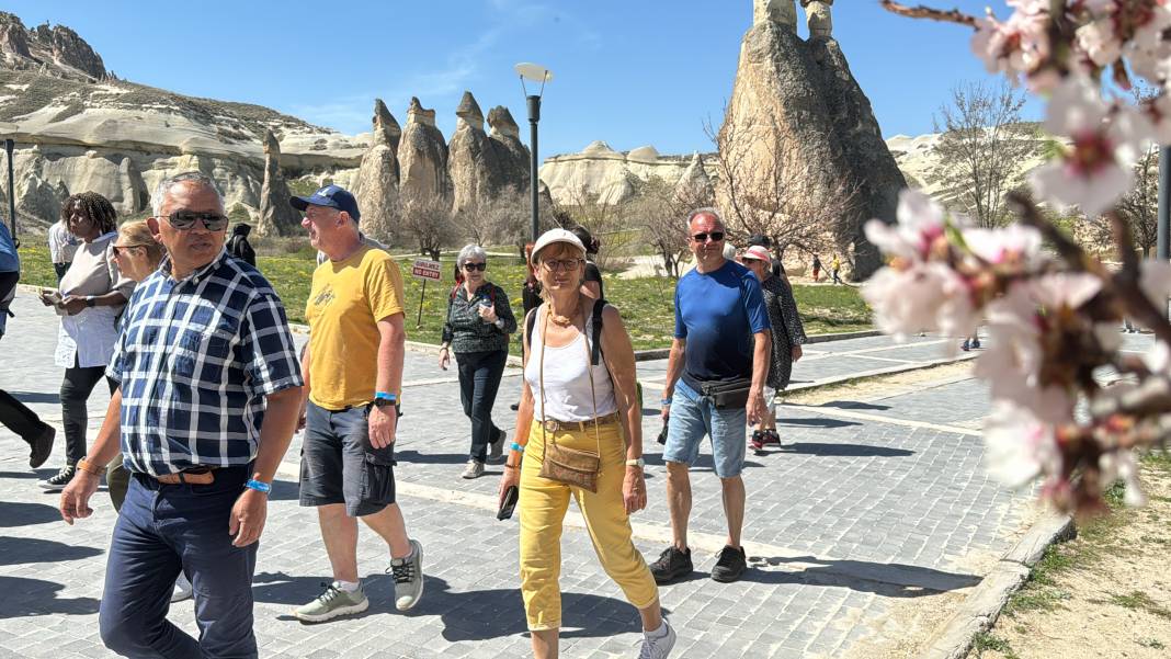 Kapadokya Yüzde 98 Doluluğa Ulaştı: Bayram Tatiliyle Turist Akını Başladı 5
