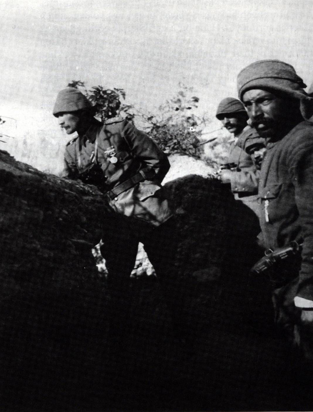 Çanakkale Kara Savaşları'nın 109. Yılında, Anafartalar Kahramanı Mustafa Kemal'in O Sembolik Fotoğrafı Ölümsüzleştirildi 4