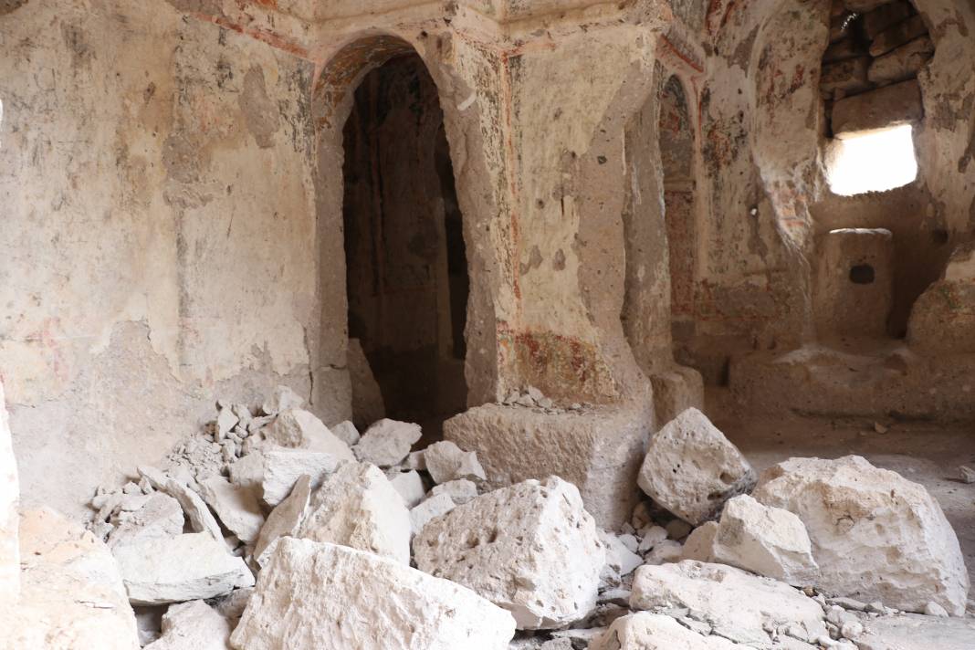Kapadokya'nın giriş kapısı olarak bilinen vadideki tarihi kilisenin hali içler acısı! Bu hale getirmişler 8