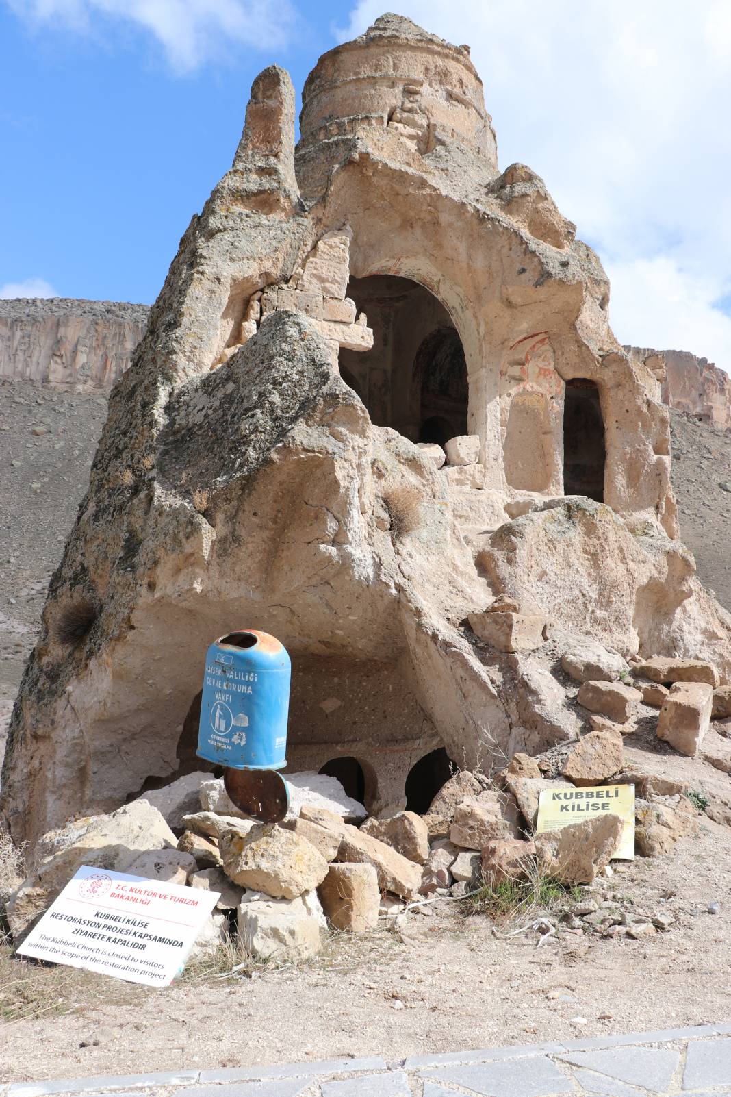 Kapadokya'nın giriş kapısı olarak bilinen vadideki tarihi kilisenin hali içler acısı! Bu hale getirmişler 18