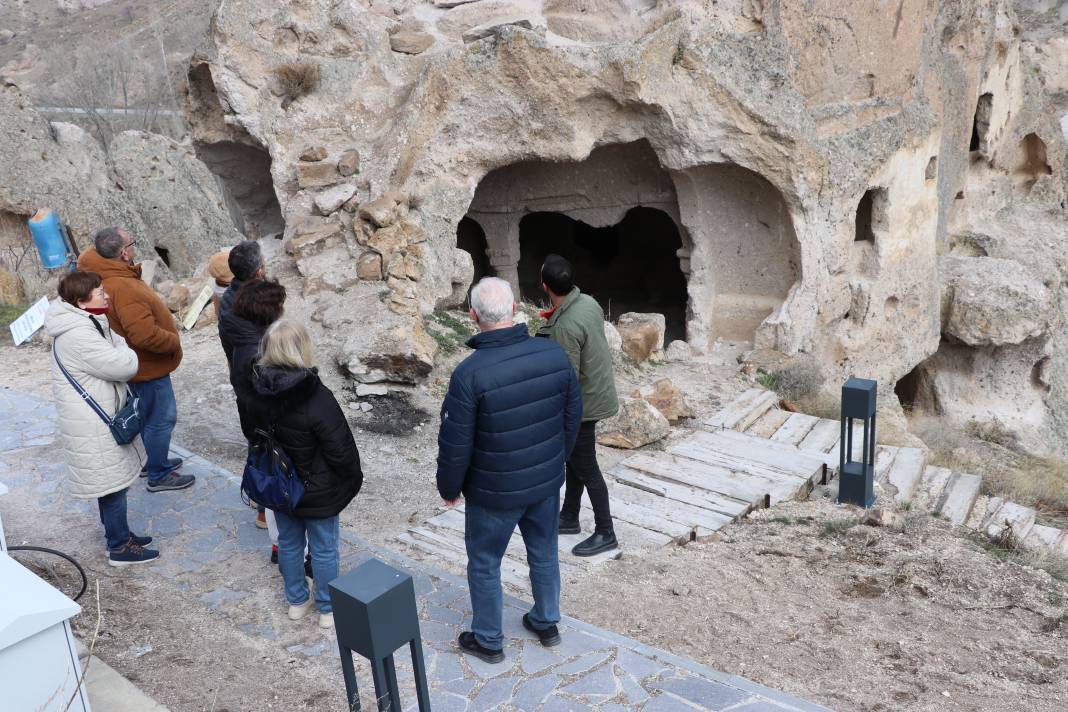 Kapadokya'nın giriş kapısı olarak bilinen vadideki tarihi kilisenin hali içler acısı! Bu hale getirmişler 19