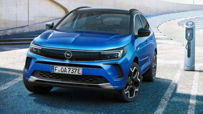 Opel'in Yeni Elektriklisi Grandland Görücüye Çıktı! 19