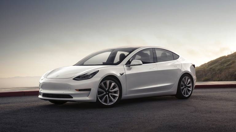 Elektrikli araçta fiyatları düşüren Tesla'dan sonra rekabet kızıştı! İşte satın alınacak elektirikli modeller 2