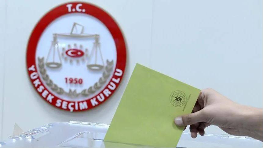 "AK Parti yerel seçimde neden oy kaybetti?" anketi 15
