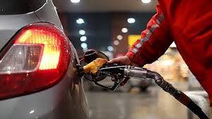 Petrol Fiyatları Düştü: Benzin ve Motorine İndirim Geliyor! 3