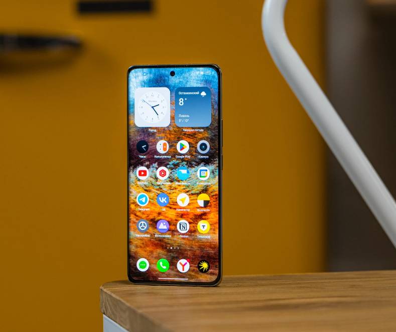 Tasarımı Ve Özellikleri Akıllara Durgunluk Verici! O Bir Uzay Gemisi: Realme 12 Pro+ 5