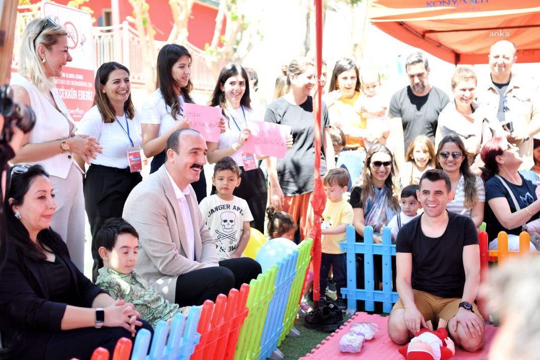 Konyaaltı Belediyesi'nin "Bebek Günleri"nde Bebekler ve Babalar Arasında Kıyasıya Yarış 7